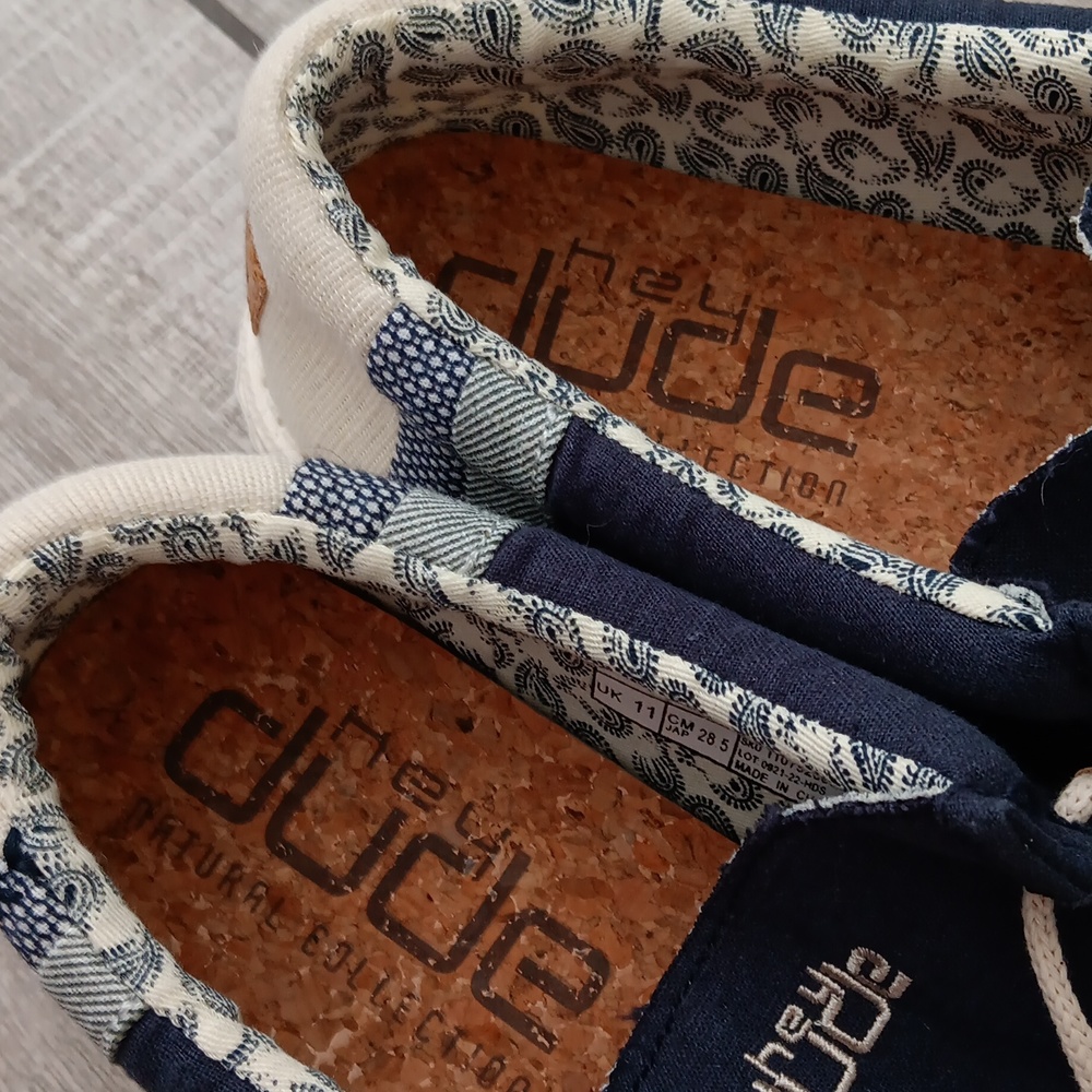 HEY DUDE..FLAW..SIZE 12 - Picture 4 of 8
